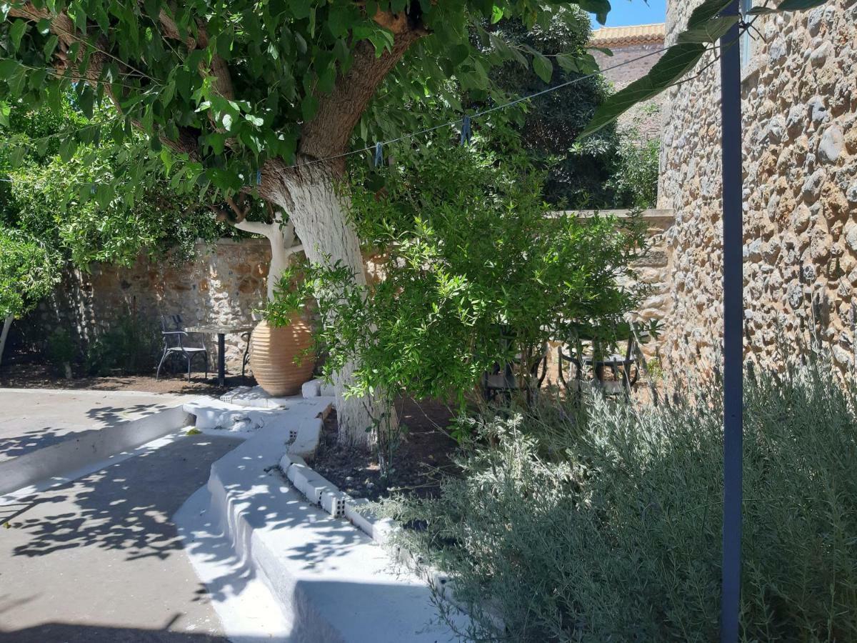 Villa Avli Kardhamili Exteriör bild