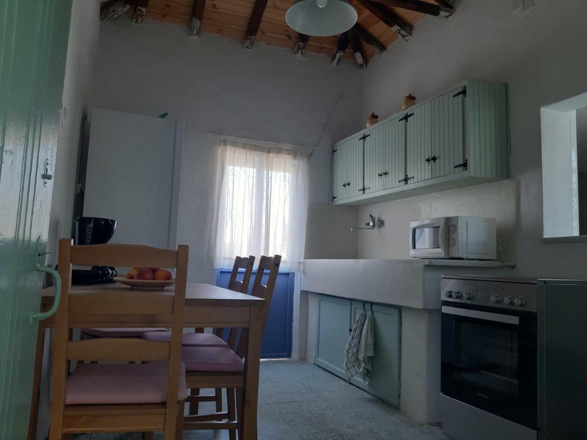 Villa Avli Kardhamili Exteriör bild