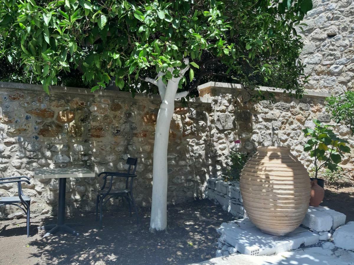 Villa Avli Kardhamili Exteriör bild